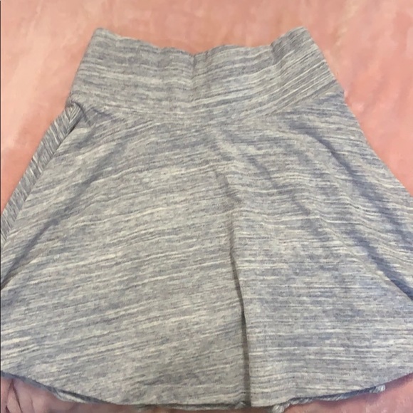 grey flowy/tennis skirt! - Picture 1 of 1